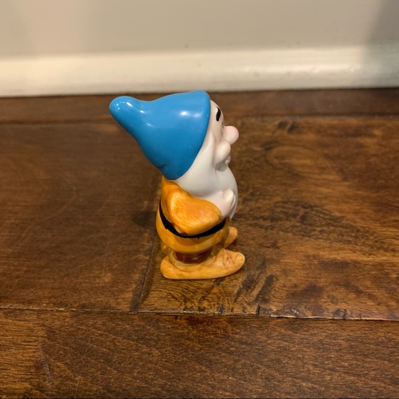 Walt Disney Productions Vintage BASHFUL Snow White’s Seven Dwarfs Ceramic Japan - Picture 4 of 5